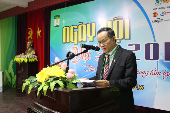 hieu truong doc dien van khai mac