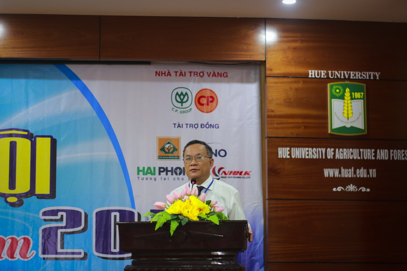 Assoc.Prof.Dr. Le Van An- Rector of HUAF delivered a speech in the opening ceremony
