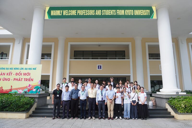 Strengthening International Cooperation through the Student Exchange Program with Kyoto University, Japan
