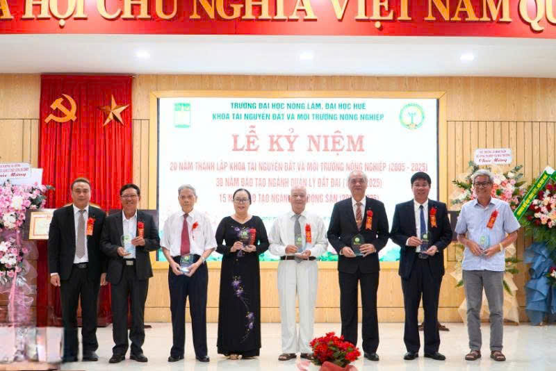 z6961167646200 dbaf63d49dce4a036f3d402b88d04a44