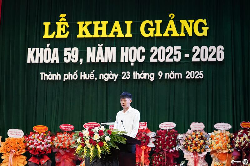 z7043890702849 437c40453db5b92ed581e3498ff39baa 1